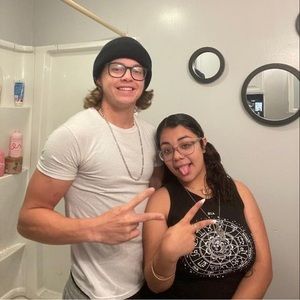 Meet your Posher, Beau